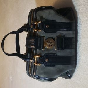 GUCCI BAG SIZE LARGE COLOR BLACK AND GRAY 100% AUTHENTIC USED 1 TIME
